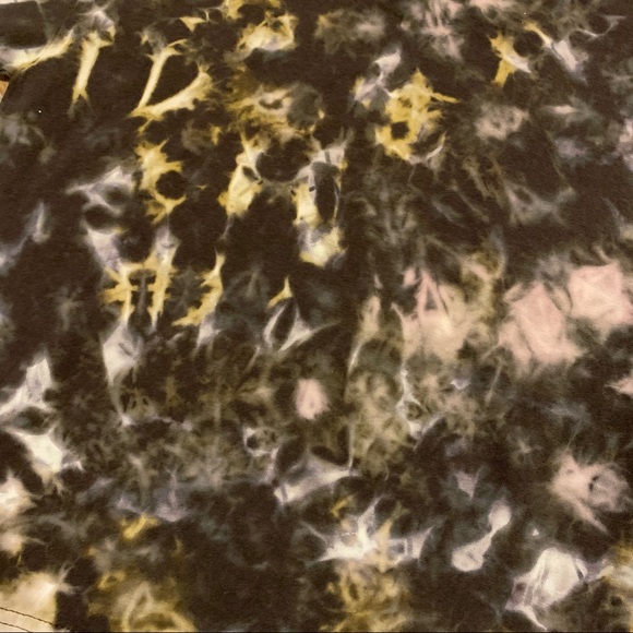 ⭐️ Keiki Reverse Dye T-Shirt in Makue (brown) 🤎 -NEW - Picture 4 of 4